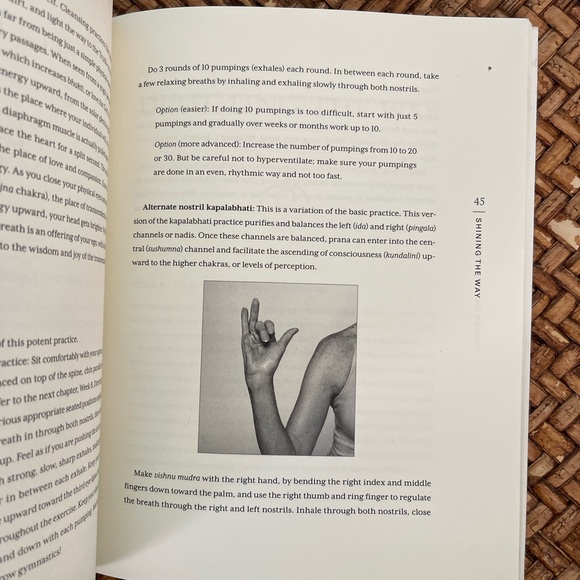 Yoga Book Paperback The Magic Ten and Beyond - Picture 9 of 13